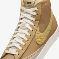 Nike Blazer Mid '77 Vintage чоловічі Кросівки колір коричневий