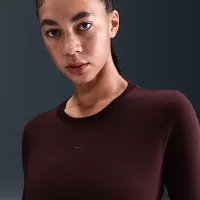 Nike Sportswear Chill Knit женская Slim Long-Sleeve Cropped Top цвет красный