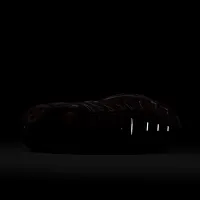 Nike Air Max Plus SE жіноча Кросівки колір червоний