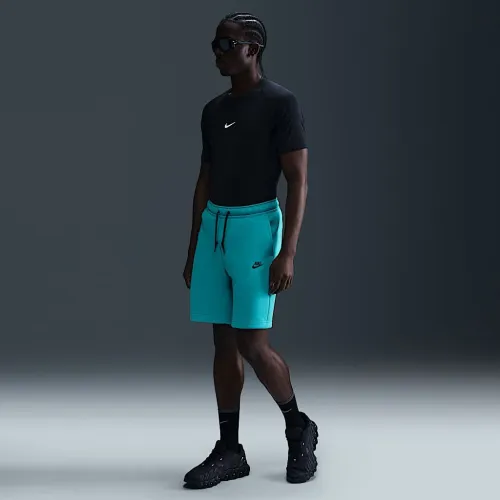 Nike Sportswear Tech Fleece мужские шорты цвет зеленый