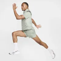 Nike Therma-FIT ADV Repel AeroLoft чоловічі Down Running Vest колір зелений