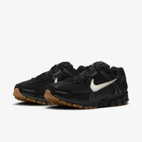 Nike Zoom Vomero 5 чоловічі Кросівки колір чорний