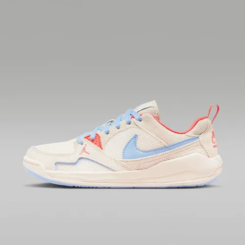 Nike Jordan CMFT Era женская Кроссовки цвет коричневый