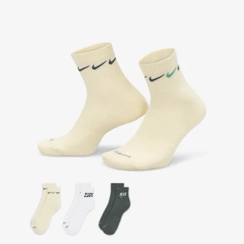 Nike Everyday Plus Cushioned тренувальні Ankle шкарпетки (3 пар) різнокольорові
