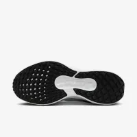 Nike Winflo 11 чоловічі Road Running Кросівки (Extra Wide) колір сірий