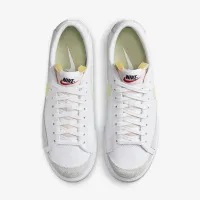 Nike Blazer Low Platform жіноча Кросівки колір білий