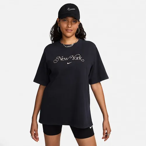 Nike Sportswear Essential жіноча футболка колір чорний