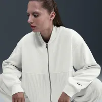 Nike Sportswear женская Pleated Куртка цвет белый