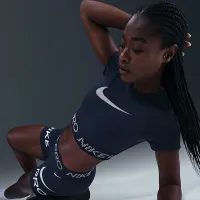 Nike Pro жіноча Dri-FIT Short-Sleeve Cropped Graphic Top блакитний