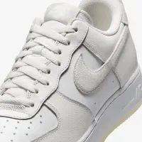 Nike Air Force 1 '07 LV8 чоловічі Кросівки колір білий