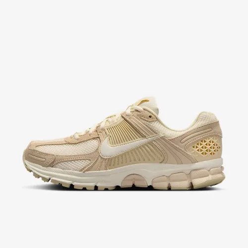 Nike Zoom Vomero 5 жіноча Shoe колір коричневий