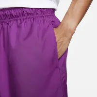 Nike Club чоловічі Woven Flow шорти колір фіолетовий