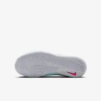 Nike Jr. Phantom GX 2 Club Little/Big дитячі IC Soccer Кросівки колір зелений