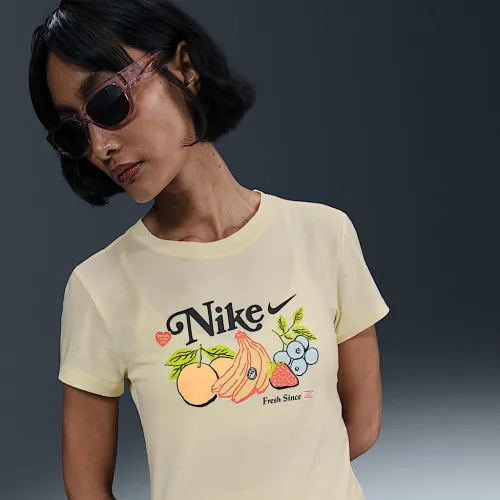 Nike Sportswear Chill Knit женская Slim Cropped футболка цвет коричневый