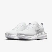 Nike Invincible 3 чоловічі Road Running Кросівки (Extra Wide) колір білий