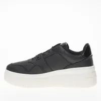 Кроссовки Tommy Jeans TJW Retro Flatform Charm EN0EN02421-BDS - Черные
