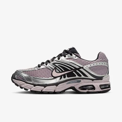 Nike Air Max Moto 2K жіноча Кросівки колір сірий