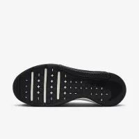 Nike MC Trainer 3 Premium жіноча для тренування Кросівки колір білий