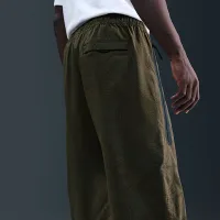 Nike Tech мужские Open-Hem Woven Pants цвет зеленый