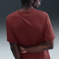 Nike Sportswear чоловічі футболка колір червоний