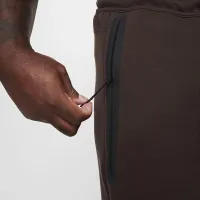 Nike Sportswear Tech Fleece мужские шорты цвет коричневый
