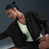 Nike One женская Repel оверсайз Hooded Woven Куртка цвет черный