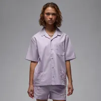 Nike Jordan жіноча Short-Sleeve Woven Top колір фіолетовий