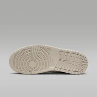 Nike Air Jordan 1 Low SE женская Кроссовки цвет коричневый