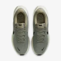 Nike Revolution 8 мужские Road Running Кроссовки цвет зеленый