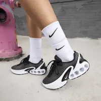 Nike Air Max Dn жіноча Кросівки колір чорний