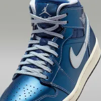 Nike Air Jordan 1 Mid SE женская Кроссовки цвет черный