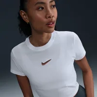 Nike Sportswear Chill Knit жіноча Slim Cropped футболка колір білий