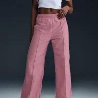 Nike Sportswear Everything Wovens женская Mid-Rise Open-Hem Pants Pink