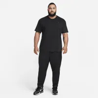 Nike Sportswear Premium Essentials чоловічі Pocket футболка колір чорний