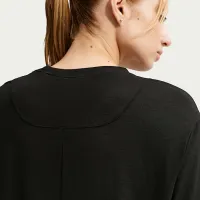 Nike One Relaxed жіноча Dri-FIT Long-Sleeve Top колір чорний