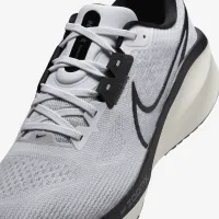 Nike Vomero 17 чоловічі Road Running Кросівки колір білий