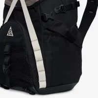 Nike ACG 