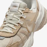 Nike V2K Run жіноча Кросівки колір білий