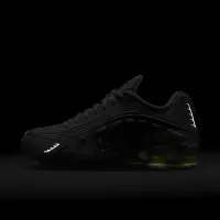 Nike Shox R4 жіноча Кросівки колір білий