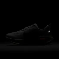 Nike Vomero 18 чоловічі Road Running Кросівки колір сірий