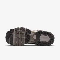 Nike Air Max Moto 2K чоловічі Кросівки колір коричневий