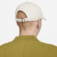 Nike Club Unstructuцвет красный Cap цвет коричневый