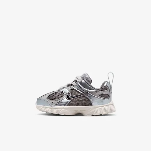 Nike V5 RNR Baby/Toddler Кроссовки цвет серый