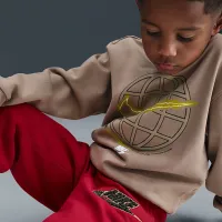 Nike Club Little дитячі Chenille Joggers колір червоний