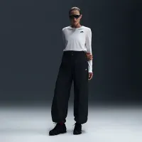 Nike Sportswear Club жіноча Long-Sleeve футболка колір білий