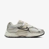 Nike V5 RNR жіноча Кросівки колір білий