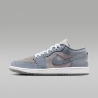 Nike Air Jordan 1 Low SE чоловічі Кросівки колір сірий