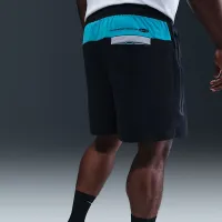 Nike Tech чоловічі Woven шорти колір чорний