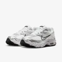 Nike Air Max Moto 2K жіноча Кросівки колір білий