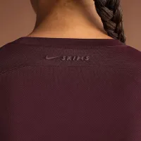 NikeSKIMS Airy жіноча Long-Sleeve Crew-Neck Top колір червоний